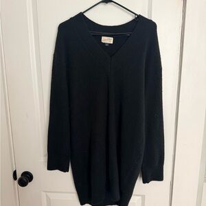 Universal Thread Black V-Neck Women's Sweater dress